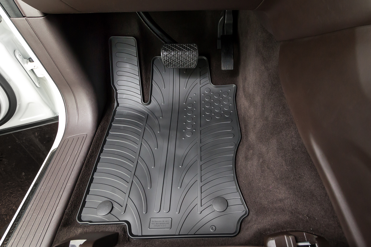 Design Gummi Fußmatten mit erhöhtem Rand passend für Opel Vivaro B