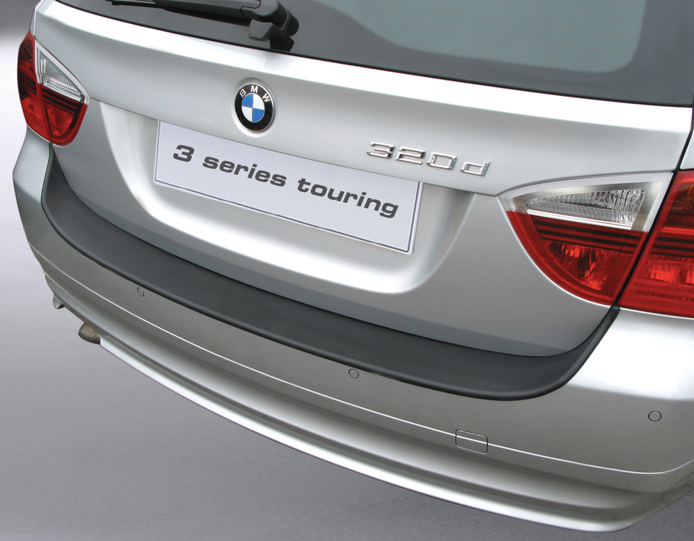 Ladekantenschutz mit Abkantung passend für BMW 3er Touring (Kombi) E91 (vor  Facelift) ab BJ. 09.2005 bis 08.2008 (nicht für Fahrzeuge mit M Paket) ABS  Farbe schwarz | Aroba