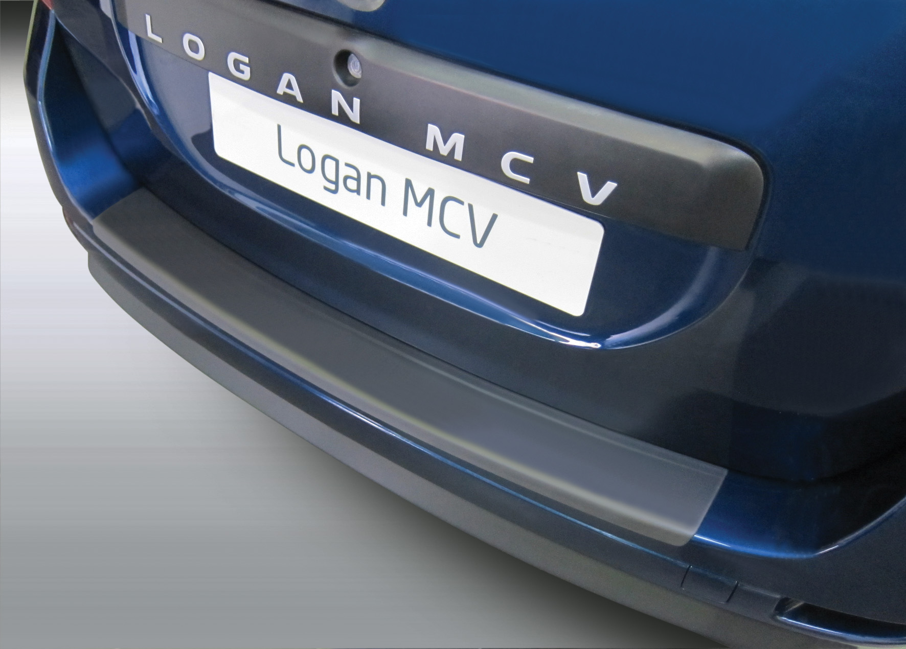 Ladekantenschutz mit Abkantung passend für Dacia Logan MCV Kombi (2.  Generation) ab BJ. 02.2013> ABS Farbe schwarz | Aroba