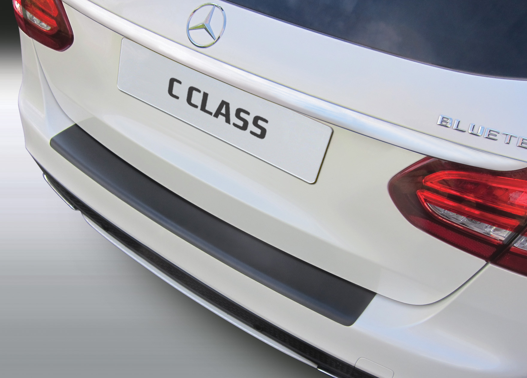 Ladekantenschutz mit Abkantung passend für Mercedes Benz C Klasse T Modell  Kombi (W205) ab BJ. 06.2014 bis 03.2018 (für alle Modelle auch mit AMG  Sportpaket, nicht passend für C63 Werks AMG!) ABS