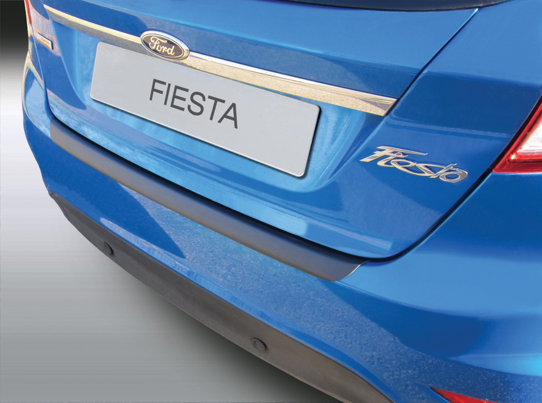 Ladekantenschutz mit Abkantung passend für Ford Fiesta ab BJ. 10.2008 bis  06.2017 ABS Farbe schwarz | Aroba
