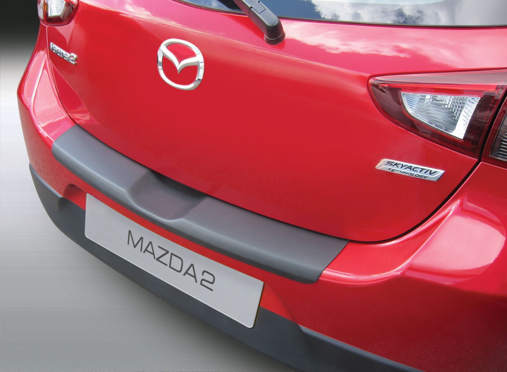 Ladekantenschutz mit Abkantung passend für Mazda 2, 3 und 5 Türer ab BJ.  02.2015> ABS Farbe schwarz