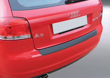 Ladekantenschutz passend für Audi A3 & S3 Schrägheck 8P ab BJ. 6.2008-5.2012 3 Türer passgenau mit Abkantung ABS- Sonderfarbe Carbon Optik