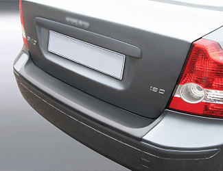Ladekantenschutz passend für Volvo S40 ab BJ. 2.2004-4.2007  passgenau mit Abkantung ABS- Farbe schwarz