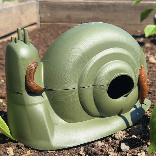 AROBA Dekorativer Schneckenfänger – Effektive Bierfalle Schneckenfalle ohne Chemie oder Gift Wiederverwendbar & Dekorativ – Natürlicher Schneckenschutz für Garten, Gemüsebeet & Blumen – aus recyceltem Kunststoff - Umweltfreundlich & Ökologi