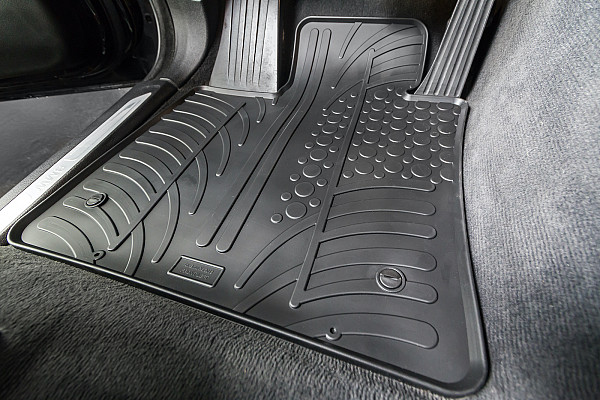 Design Gummi Fußmatten passend für Skoda Citigo BJ. 05.2012-08.2020 4 tlg mit erhöhtem Rand Farbe Schwarz Gummimatten Automatten passgenau