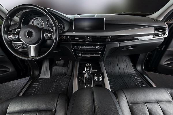 Design Gummi Fußmatten passend für Seat Toledo BJ. 12.2004-10.2009 4 tlg mit erhöhtem Rand Farbe Schwarz Gummimatten Automatten passgenau