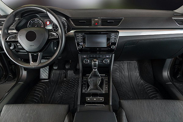 Design Gummi Fußmatten passend für Seat Toledo BJ. 12.2004-10.2009 4 tlg mit erhöhtem Rand Farbe Schwarz Gummimatten Automatten passgenau