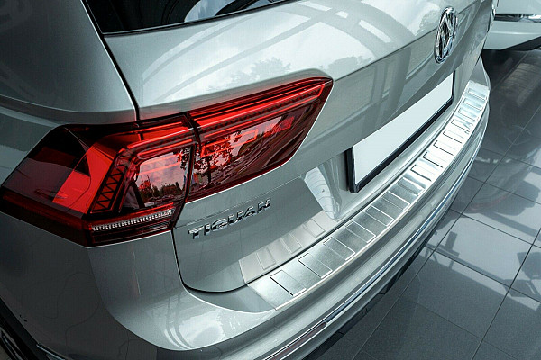 Stainless Steel Rear Bumper Protector Compatible With Volkswagen Tiguan Allspace 04.2016-11.2023 Rearguard, Tailored Fit Bumper Guard,  Loading Edge Protector- Colour Brushed Stainless Steel