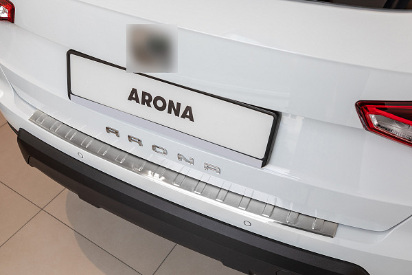 Edelstahl Ladekantenschutz passend für Seat Arona ab BJ. 11.2017> Stoßstangenschutz passgenau mit Abkantung V2A Gebürstet