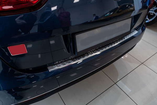 Stainless Steel Rear Bumper Protector Compatible With Kia Ceed Sportswagon (Estate) 09.2018-> Rearguard, Tailored Fit Bumper Guard,  Loading Edge Protector- Colour Dark Grey Brushed Stainless Steel