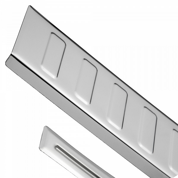 Stainless Steel Rear Bumper Protector Compatible With Kia Stonic 09.2017-> Rearguard, Tailored Fit Bumper Guard,  Loading Edge Protector- Colour Polished Stainless Steel (Chrome)
