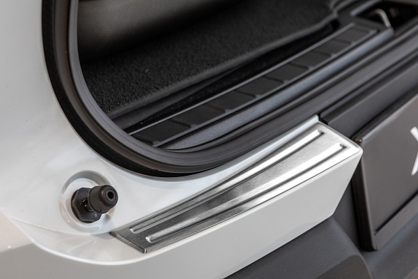 Stainless Steel Rear Bumper Protector Compatible With Volvo XC40 02.2018-> Rearguard, Tailored Fit Bumper Guard,  Loading Edge Protector- Colour Brushed Stainless Steel