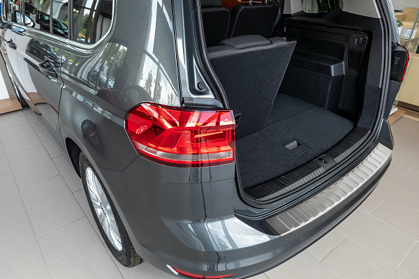 Stainless Steel Rear Bumper Protector Compatible With Volkswagen Touran (2. Generation Typ 5T) 09.2015-> Rearguard, Tailored Fit Bumper Guard,  Loading Edge Protector- Colour Brushed Stainless Steel