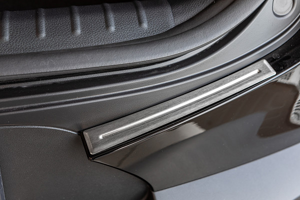 Stainless Steel Rear Bumper Protector Compatible With Kia Stonic 09.2017-> Rearguard, Tailored Fit Bumper Guard,  Loading Edge Protector- Colour Polished Stainless Steel (Chrome)