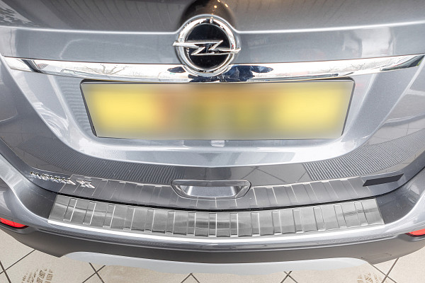 Edelstahl Ladekantenschutz passend für Opel Mokka X BJ. 7.2016-6.2019 Stoßstangenschutz passgenau mit Abkantung V2A Gebürstet