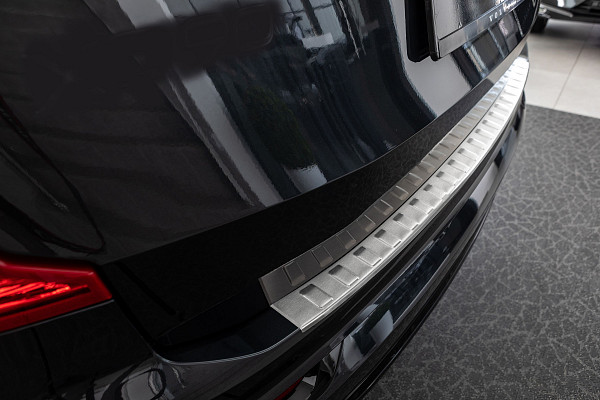 Stainless Steel Rear Bumper Protector Compatible With Volvo XC90 02.2015-> Rearguard, Tailored Fit Bumper Guard,  Loading Edge Protector- Colour Polished Stainless Steel (Chrome)