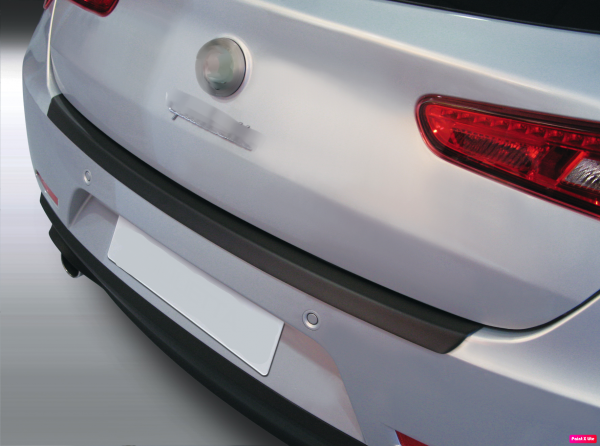 Zaštitna letva stražnjeg branika pogodno za Alfa Romeo Giulietta 05.2010-12.2021  precizno pristajanje s dubokim zaštitnim rubom, ABS plastika- posebna boja izgled karbonskih vlakana