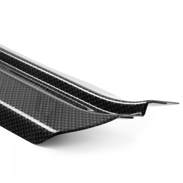 Zaštitna letva stražnjeg branika pogodno za Alfa Romeo Mito 09.2008-08.2018  precizno pristajanje s dubokim zaštitnim rubom, ABS plastika- posebna boja izgled karbonskih vlakana