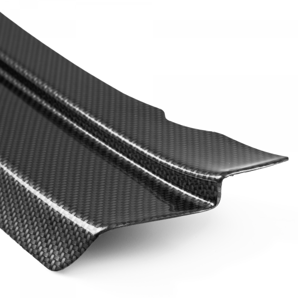 Zaštitna letva stražnjeg branika pogodno za Alfa Romeo Giulietta 05.2010-12.2021  precizno pristajanje s dubokim zaštitnim rubom, ABS plastika- posebna boja izgled karbonskih vlakana