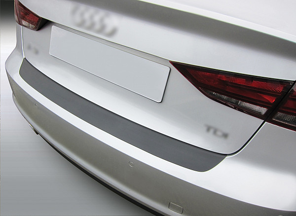 Zaštitna letva stražnjeg branika pogodno za Audi A3 & S3 Limuzina 08.2013-04.2016  precizno pristajanje s dubokim zaštitnim rubom, ABS plastika- posebna boja srebrna