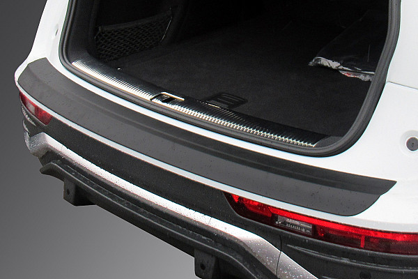 Zaštitna letva stražnjeg branika pogodno za Audi Q5 Sportback 03.2021->  precizno pristajanje s dubokim zaštitnim rubom, ABS plastika- boja crna mat