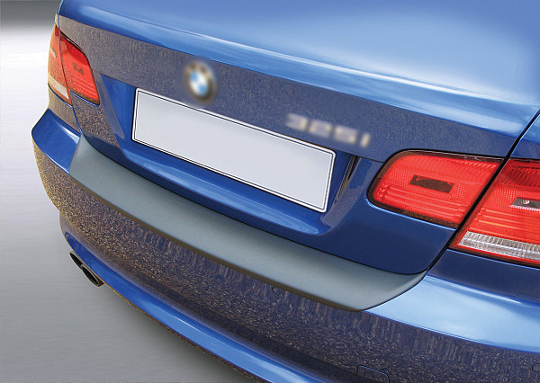 Ladekantenschutz passend für BMW 3er E92 Coupe  ab BJ. 8.2006-9.2013 nicht für M Paket passgenau mit Abkantung ABS- Farbe schwarz
