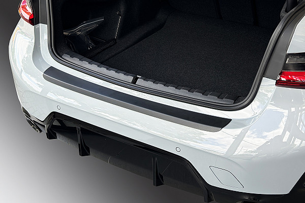 Ladekantenschutz passend für BMW 3er Limousine G20 mit M Sport ab BJ. 7.2022> nur für M Paket passgenau mit Abkantung ABS- Farbe schwarz