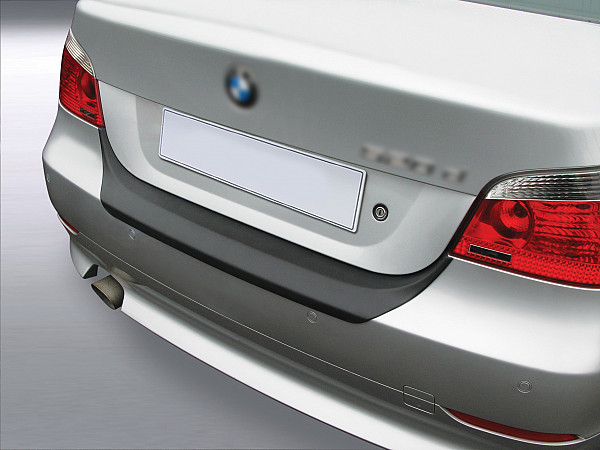 Ladekantenschutz passend für BMW 5er Limousine E60 ab BJ. 7.2003-1.2010 nicht für M Paket passgenau mit Abkantung ABS- Farbe schwarz