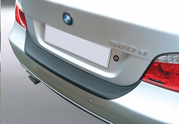 Ladekantenschutz passend für BMW 5er E60 Limousine ab BJ. 7.2003-1.2010 nur für M Paket passgenau mit Abkantung ABS- Farbe schwarz