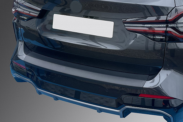 Ladekantenschutz passend für BMW iX3 mit M Sport ab BJ. 10.2021> nur für M Paket passgenau mit Abkantung ABS- Farbe schwarz