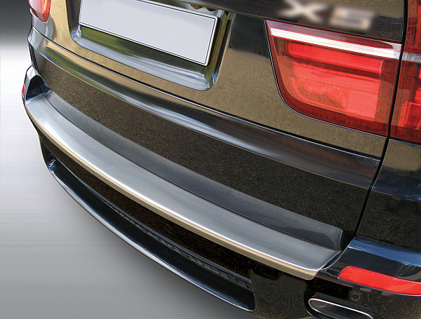 Ladekantenschutz passend für BMW X5 E70 ab BJ. 3.2007-9.2013  passgenau mit Abkantung ABS- Sonderfarbe Aluminium Gebürstet Optik
