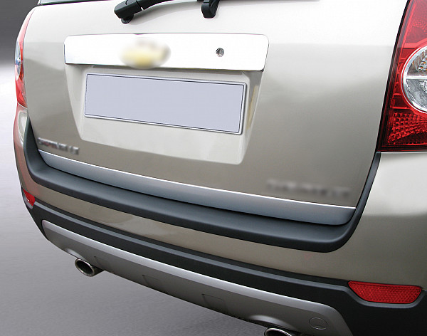Ladekantenschutz passend für Chevrolet Captiva (vor Facelift) ab BJ. 9.2006-4.2013  passgenau mit Abkantung ABS- Farbe schwarz