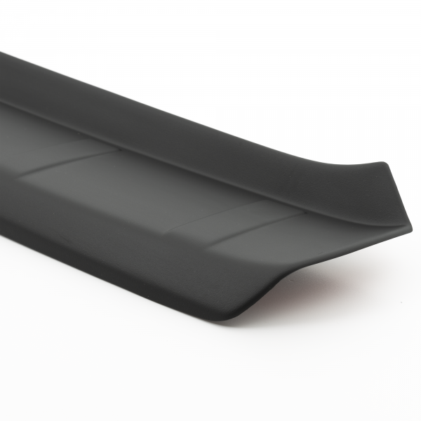 Ladekantenschutz passend für Ford Focus Schrägheck ab BJ. 2.2011-12.2014 auch für ST passgenau mit Abkantung ABS- Farbe schwarz