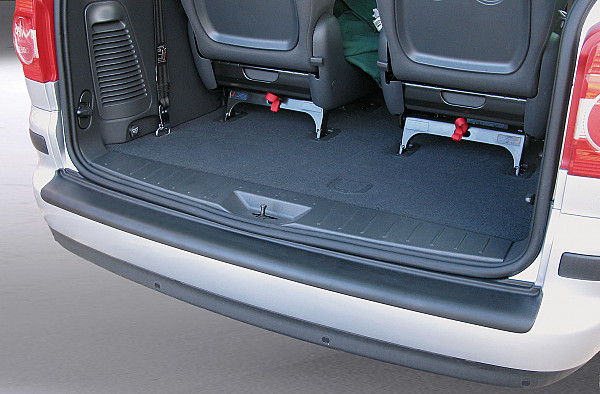 Ladekantenschutz passend für Ford Galaxy ab BJ. 4.2000-5.2006  passgenau mit Abkantung ABS- Farbe schwarz