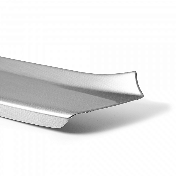 Zaštitna letva stražnjeg branika pogodno za Hyundai i30 Karavan 09.2012-05.2017  precizno pristajanje s dubokim zaštitnim rubom, ABS plastika- posebna boja izgled brušeni aluminij