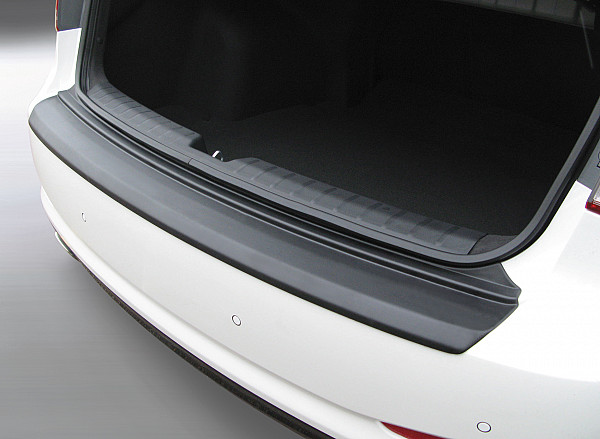 Ladekantenschutz passend für Hyundai i40 Limousine ab BJ. 3.2012-5.2015  passgenau mit Abkantung ABS- Farbe schwarz
