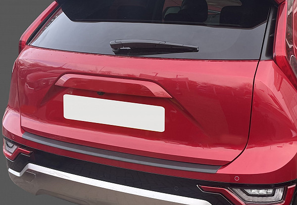 Ladekantenschutz passend für Kia Niro ab BJ. 6.2022>  passgenau mit Abkantung ABS- Farbe schwarz