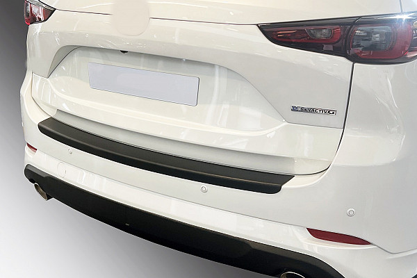 Ladekantenschutz passend für Mazda CX5 ab BJ. 5.2017>  passgenau mit Abkantung ABS- Sonderfarbe Piano Schwarz
