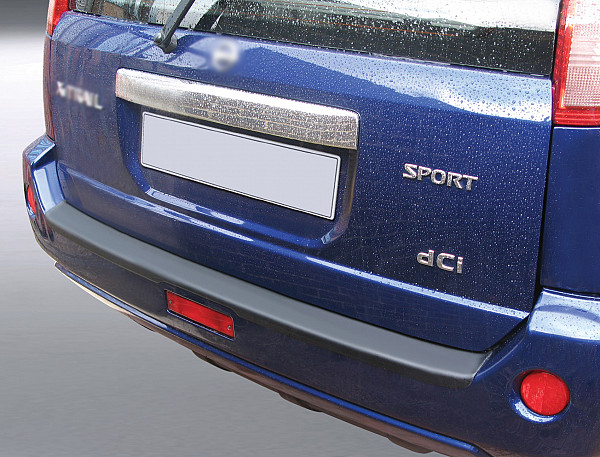 Ladekantenschutz passend für Nissan X-Trail (T30) ab BJ. 9.2003-5.2007  passgenau mit Abkantung ABS- Sonderfarbe Silber