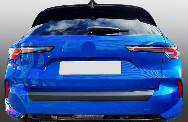 Zaštitna letva stražnjeg branika pogodno za Opel Astra L Sportstourer Karavan 03.2022->  precizno pristajanje s dubokim zaštitnim rubom, ABS plastika- boja crna mat
