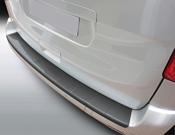 Zaštitna letva stražnjeg branika pogodno za Peugeot Expert & Traveller 09.2016->  precizno pristajanje s dubokim zaštitnim rubom, ABS plastika- posebna boja izgled brušeni aluminij