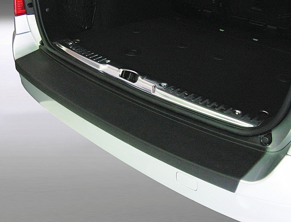 Ladekantenschutz passend für Peugeot 308 SW Kombi ab BJ. 5.2008-3.2014  passgenau mit Abkantung ABS- Farbe schwarz