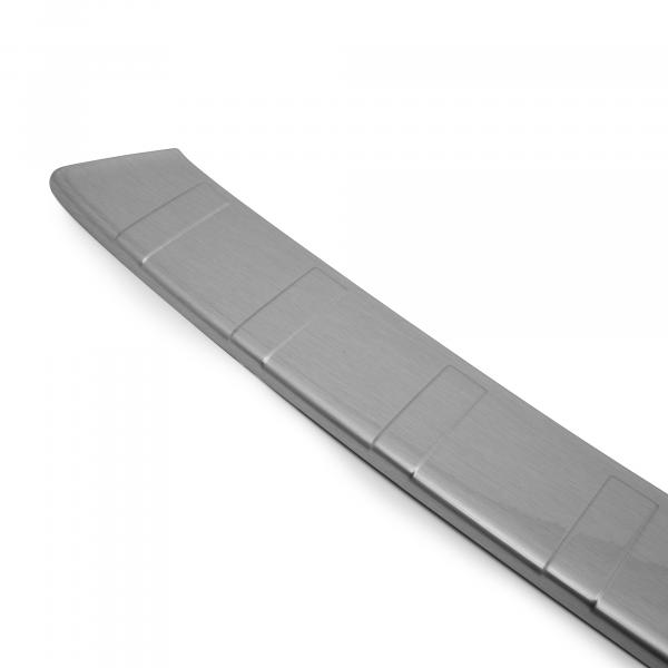 Zaštitna letva stražnjeg branika pogodno za Peugeot Expert & Traveller 09.2016->  precizno pristajanje s dubokim zaštitnim rubom, ABS plastika- posebna boja izgled brušeni aluminij
