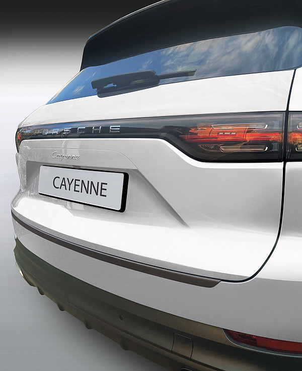 Zaščitna letvica zadnjega odbijača kompatibilna za Porsche Cayenne 10.2017-> ni za Coupe zaščita nakladalnega roba z globokim zaščitnim robom, ABS plastika- barva črna mat