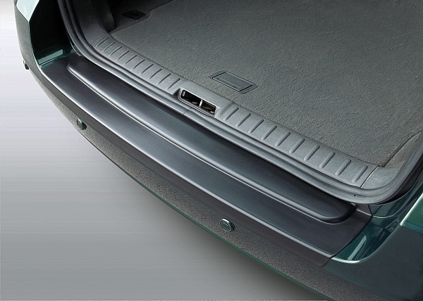 Zaščitna letvica zadnjega odbijača kompatibilna za Rover 75 /ZT Karavan 01.2004-09.2005  zaščita nakladalnega roba z globokim zaščitnim robom, ABS plastika- posebna barva srebrna