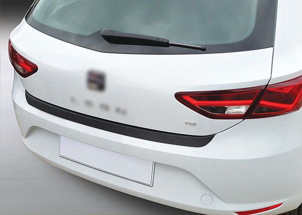 Zaštitna letva stražnjeg branika pogodno za Seat Leon Hatchback 11.2012-03.2020 također za SC, FR, CUPRA precizno pristajanje s dubokim zaštitnim rubom, ABS plastika- boja crna mat