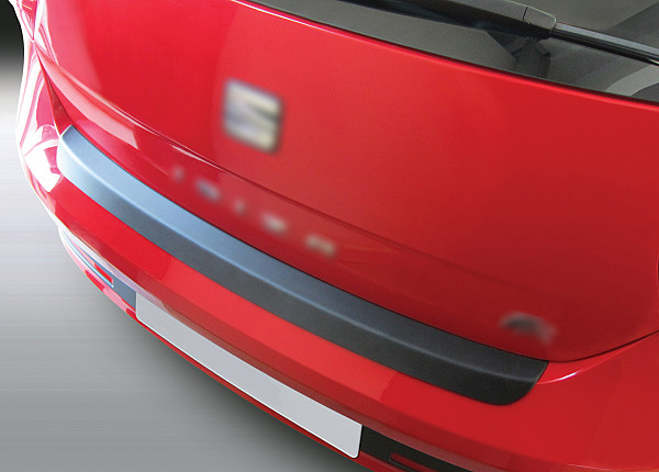Zaštitna letva stražnjeg branika pogodno za Seat Ibiza FR 03.2012-04.2017 samo za FR precizno pristajanje s dubokim zaštitnim rubom, ABS plastika- posebna boja izgled karbonskih vlakana