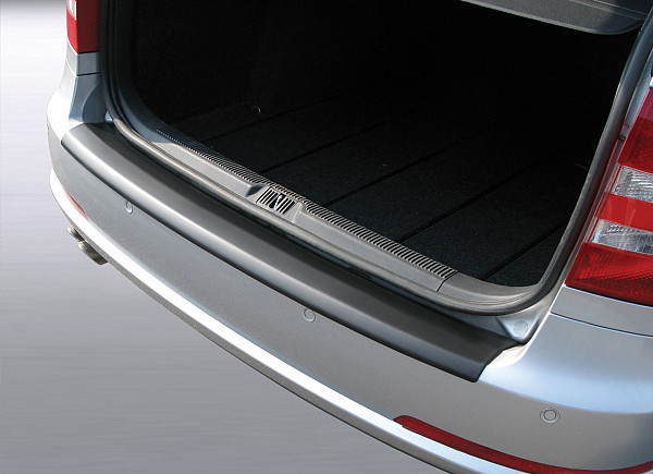 Rear Bumper Protector compatible with Skoda Octavia II RS Combi Estate 01.2006-05.2009 only for RS Kombi Rearguard, Tailored Fit Bumper Guard, ABS Plastic- Special Colour Carbon Look