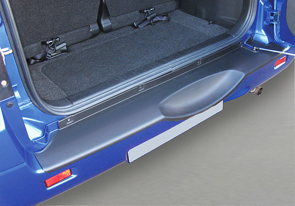 Ladekantenschutz passend für Suzuki Grand Vitara ab BJ. 9.2005-8.2015 mit Reserverad/Radhalter an Heckklappe passgenau mit Abkantung ABS- Farbe schwarz